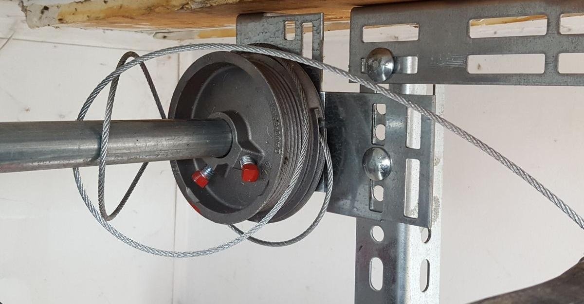 Emergency Garage Door Cable Repair Spring TX - Same Day Service Pearland Area